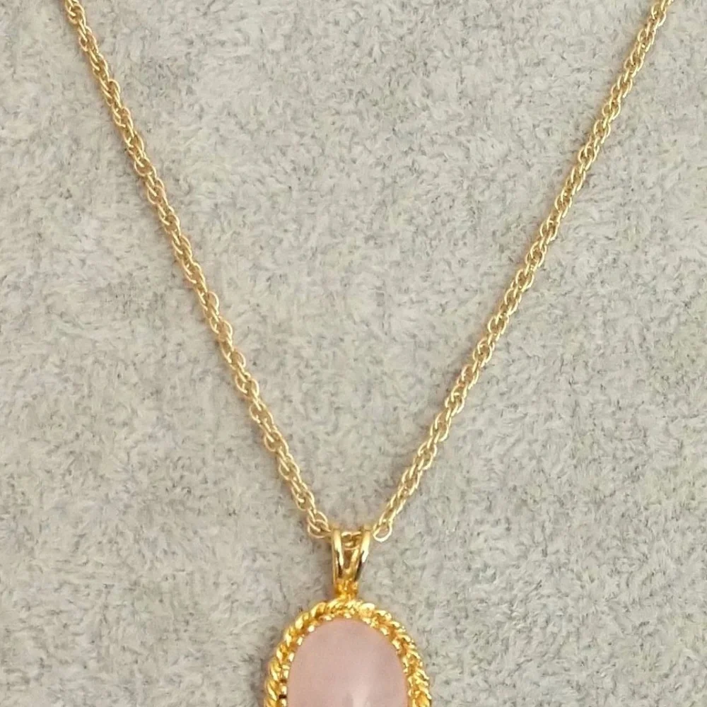 N/A gold tone